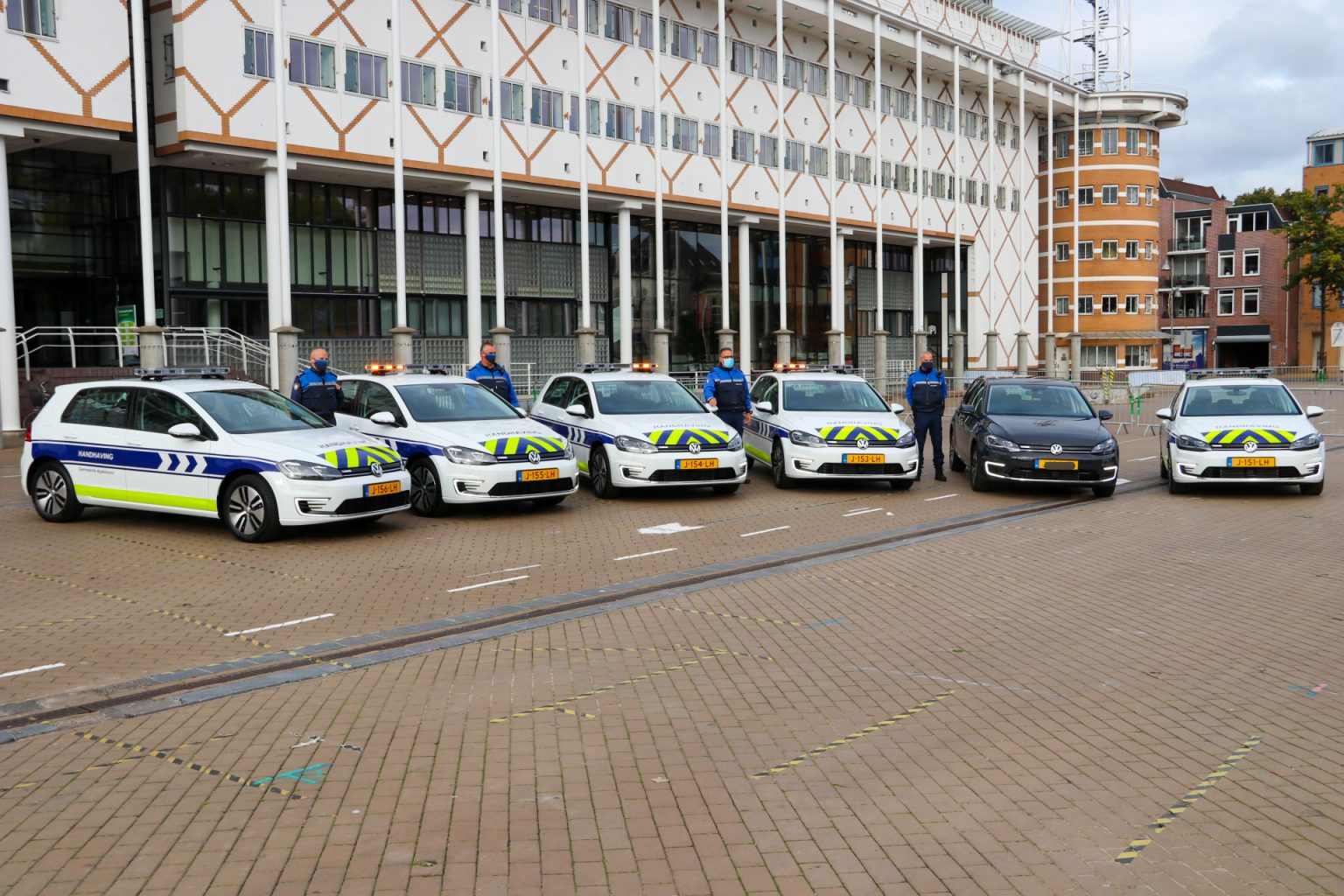 Nieuwe auto’s voor Handhaving Apeldoorn 112 Nieuws Nederland