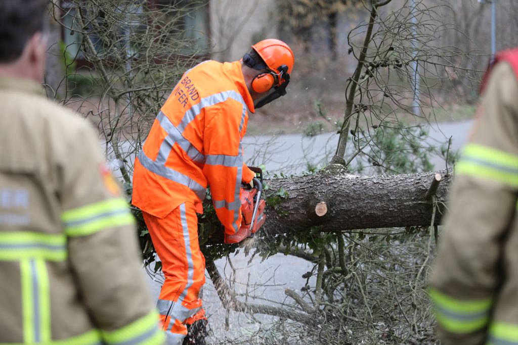 Storm Evert houdt brandweer in de regio uren bezig - 112 ...