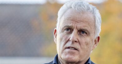 Beveiliger RTL kreeg tip ruim week voor aanslag Peter R. de Vries Beveiliger RTL kreeg tip ruim week voor aanslag Peter R. de Vries