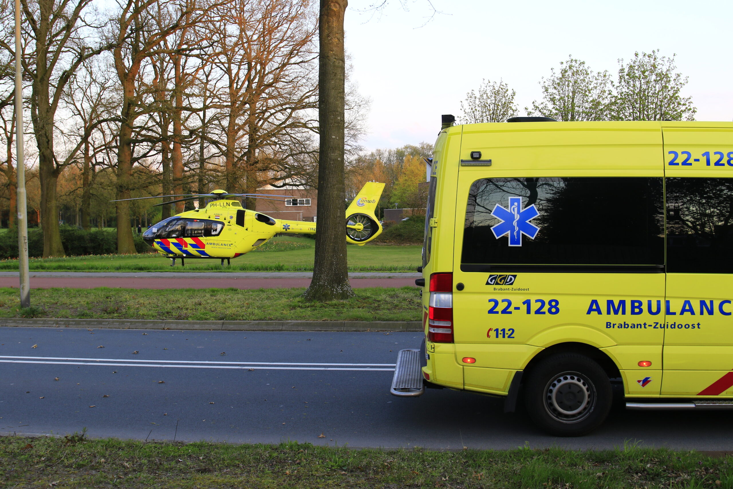 Motorrijder Ernstig Gewond Bij Eenzijdig Ongeval In Mierlo | 112 Nieuws ...