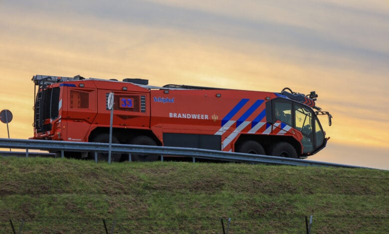 Groot alarm op Schiphol, meerdere hulpdiensten met spoed opgeroepen
