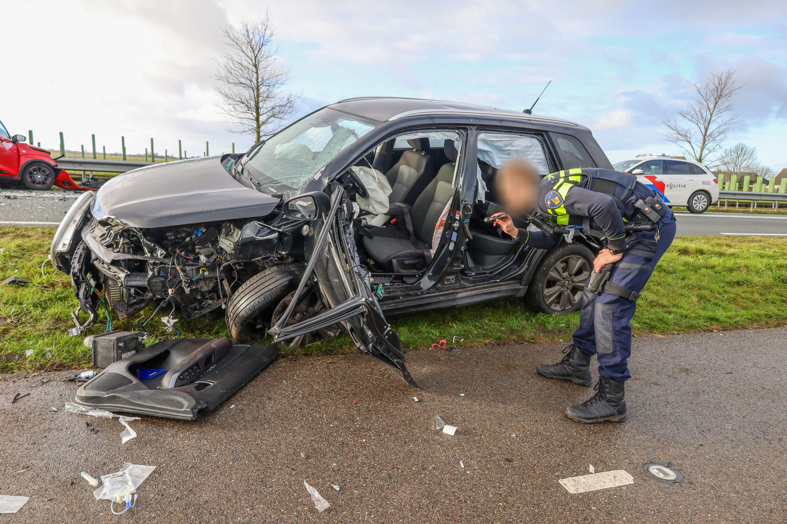 Zware frontale botsing, hulpdiensten groots ter plaatse