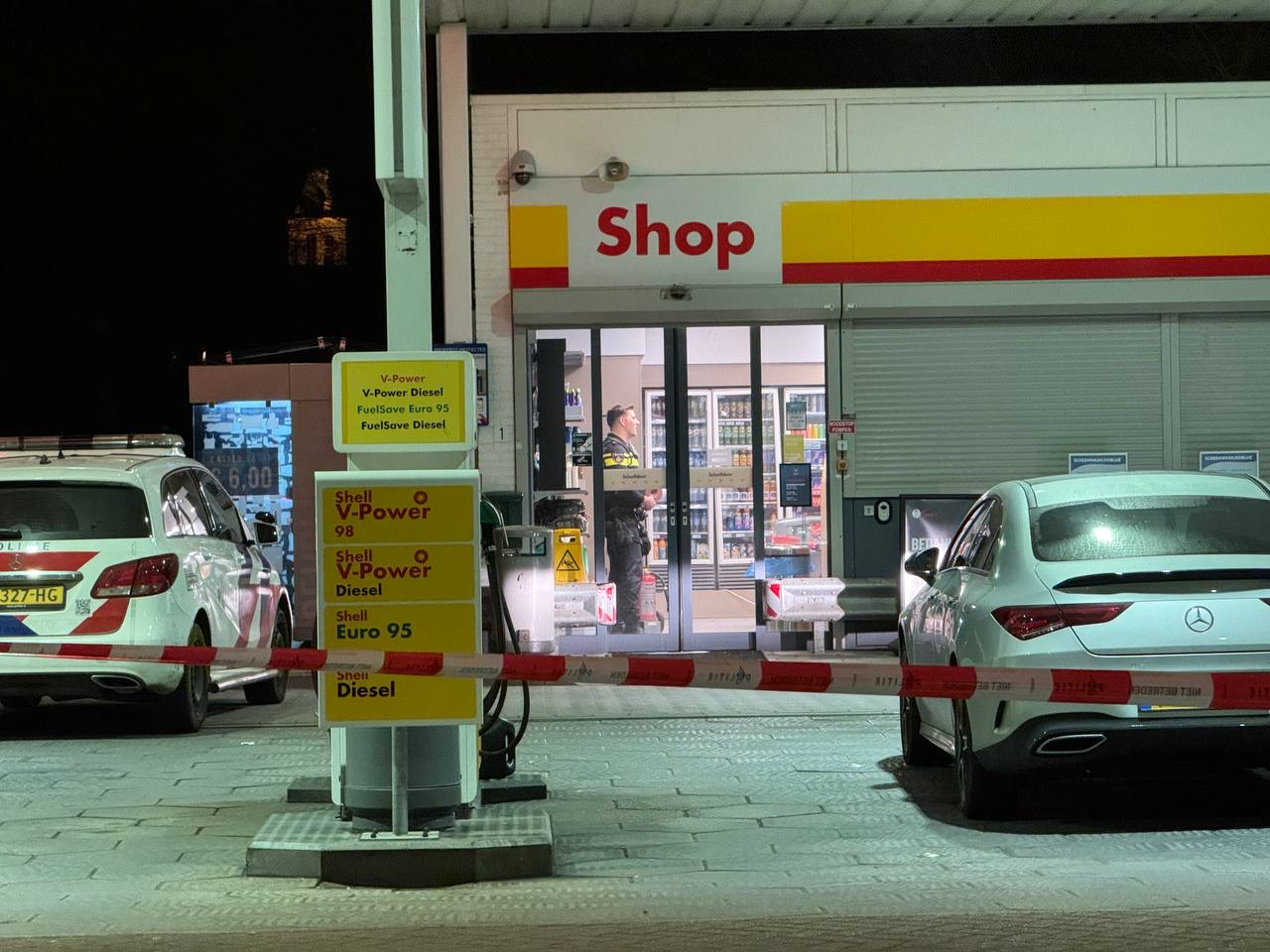 Shell tankstation overvallen, omgeving afgezet