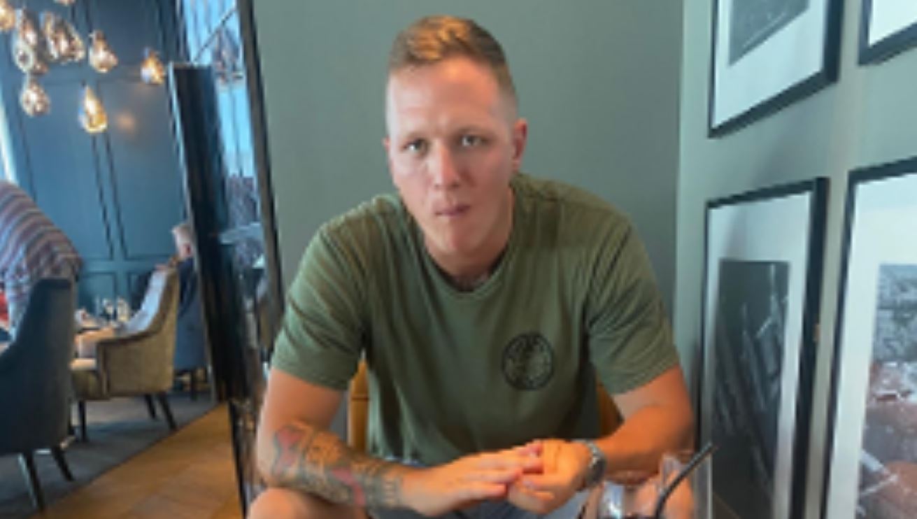 Urgente Vermissing | Ryan Jones (34) vanaf Schiphol