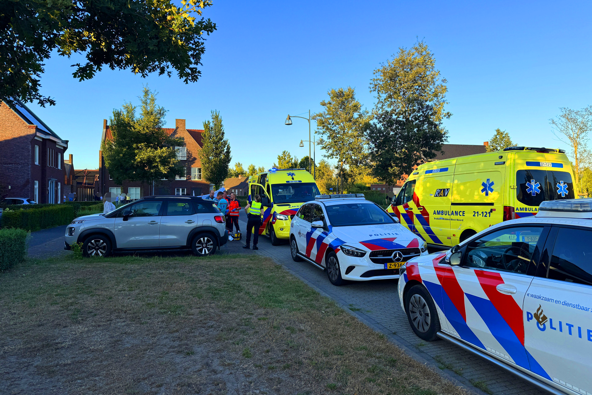 Jongen (14) zwaargewond na ernstig ongeval met crossbrommer
