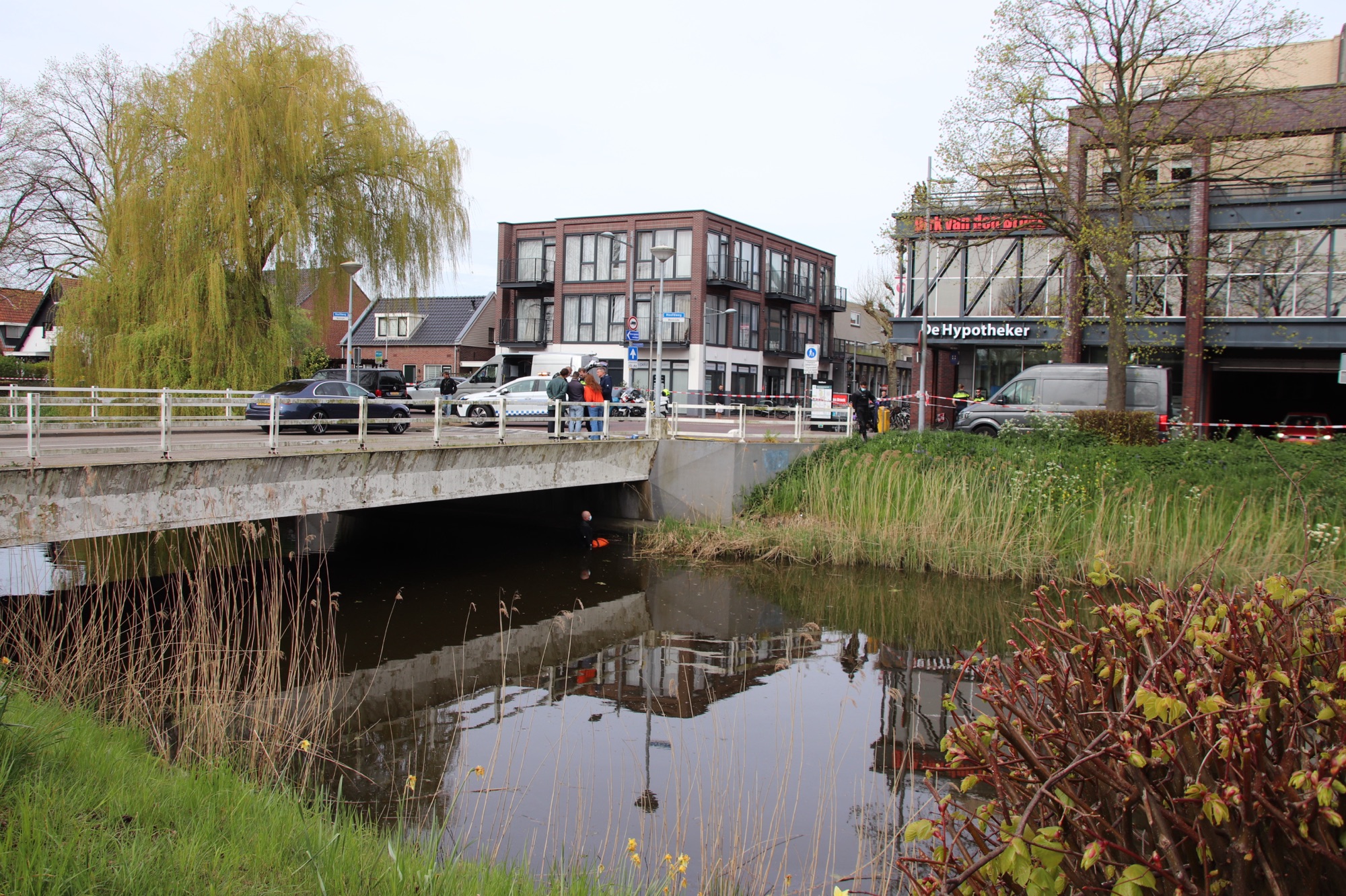 Lichaam gevonden in het water door voorbijgangers