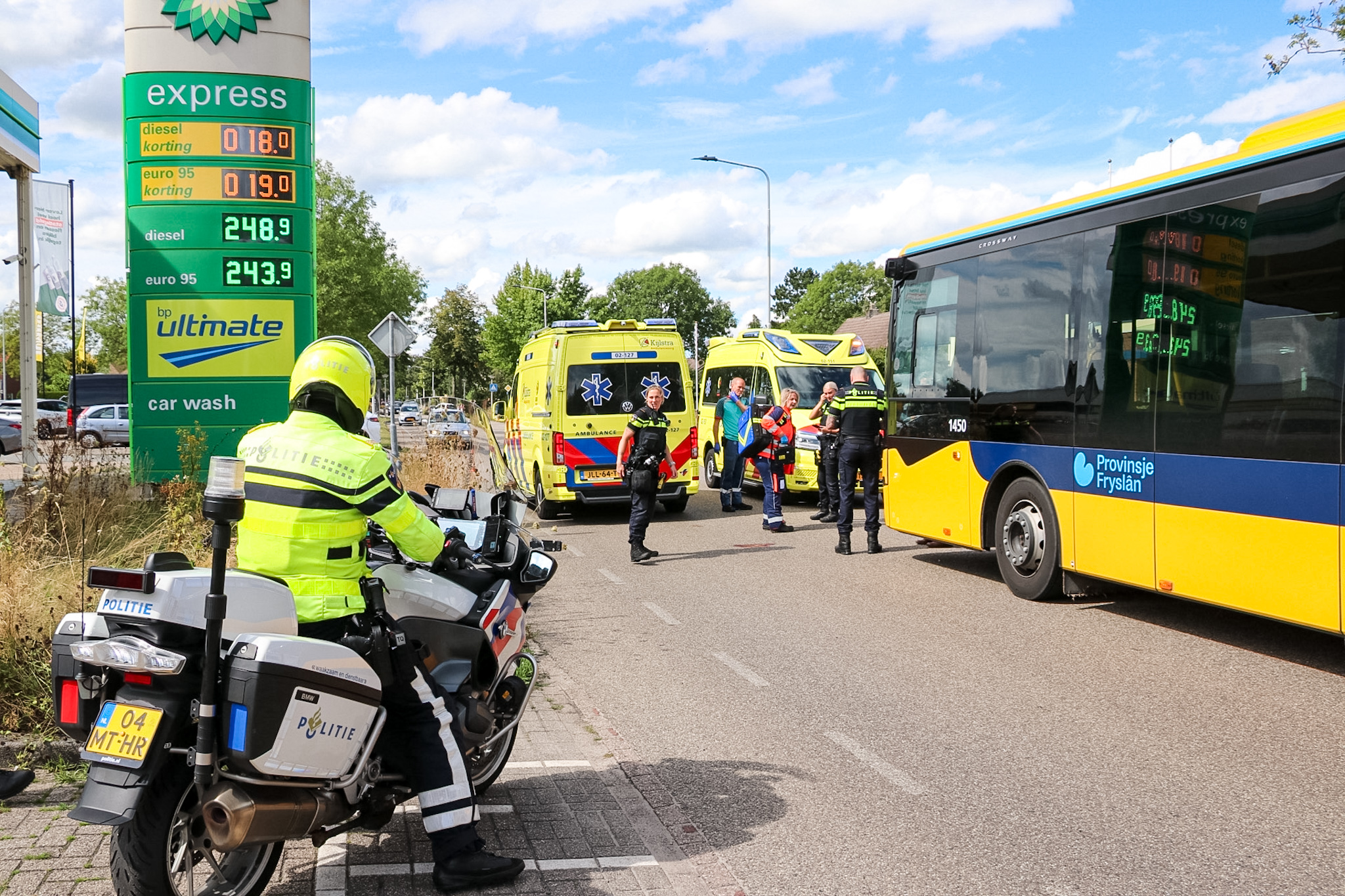Fietser ernstig gewond na ongeval met lijnbus in Joure