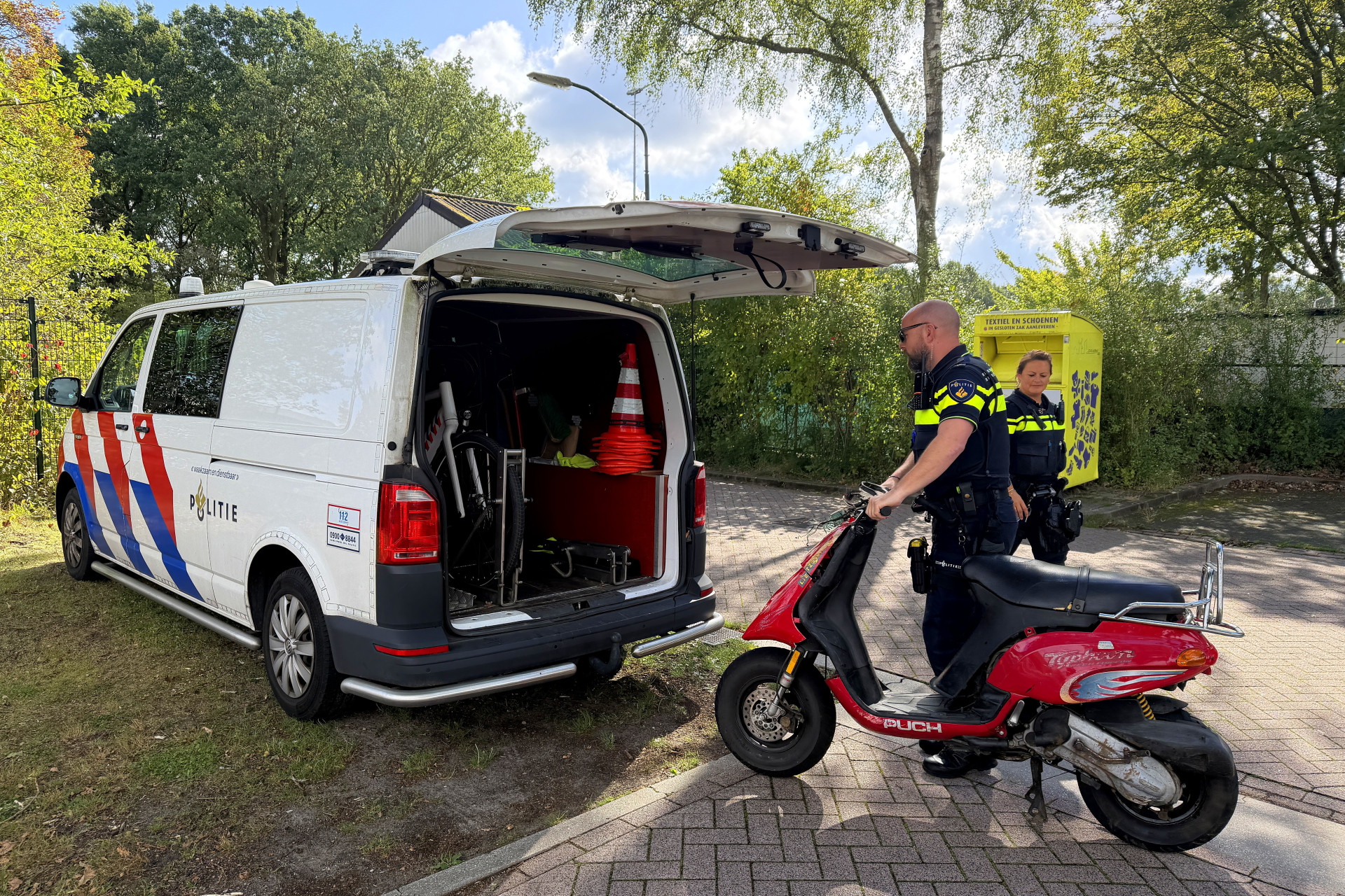 14 jarige vlucht met motorscooter en botst op tractor in Gemert