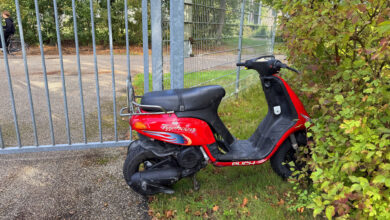 14 jarige vlucht met motorscooter en botst op tractor in Gemert