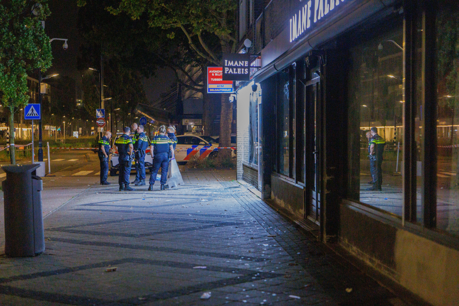 Explosief ontploft bij winkel met geldautomaat in Amsterdam