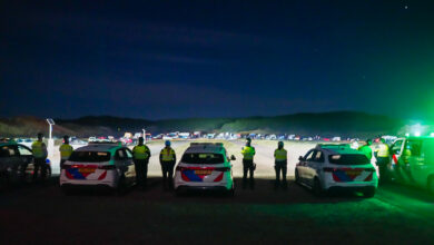 Politie beëindigd illegale raveparty met honderden bezoekers in duinen