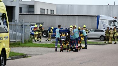 Hulpdiensten massaal uitgerukt voor zware THV-melding met gevaarlijke stoffen in Zwaag