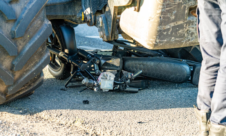 Fatbiker gewond na botsing met tractor op Adelaarsweg bij Zeewolde