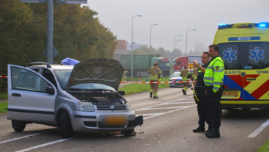 Meerdere gewonden bij frontale botsing; weg volledig afgesloten in Noordwijk