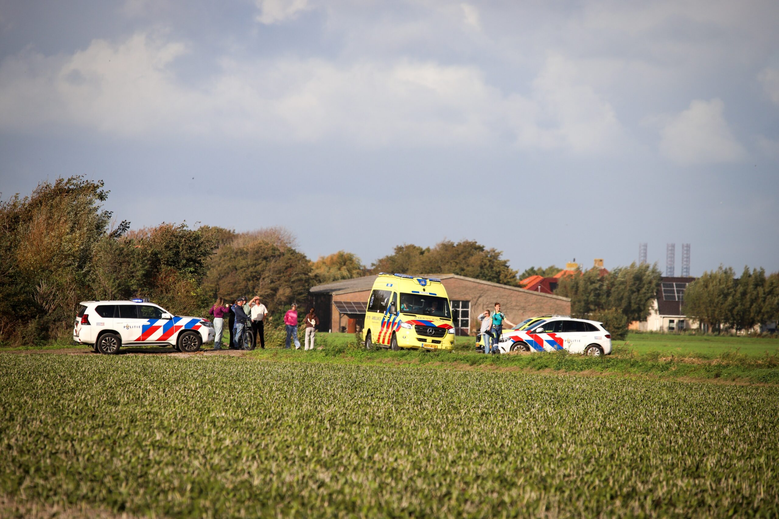 UPDATE: Helikopter mogelijk neergestort nabij Julianadorp: grote inzet hulpdiensten