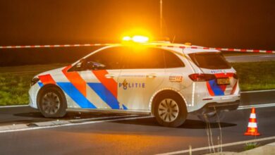 stock_ Politie-Amber-Afzetting_ avond